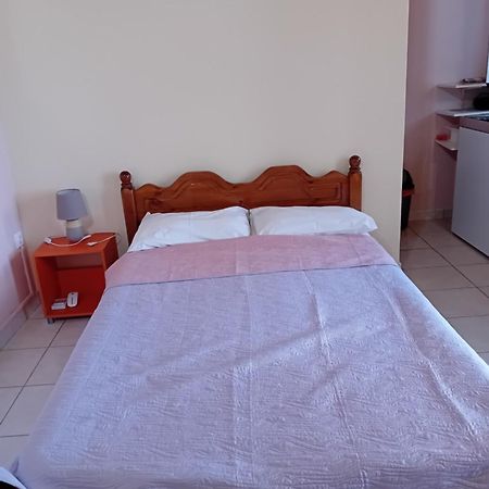 Valta'S Room 2 Paleros Екстериор снимка