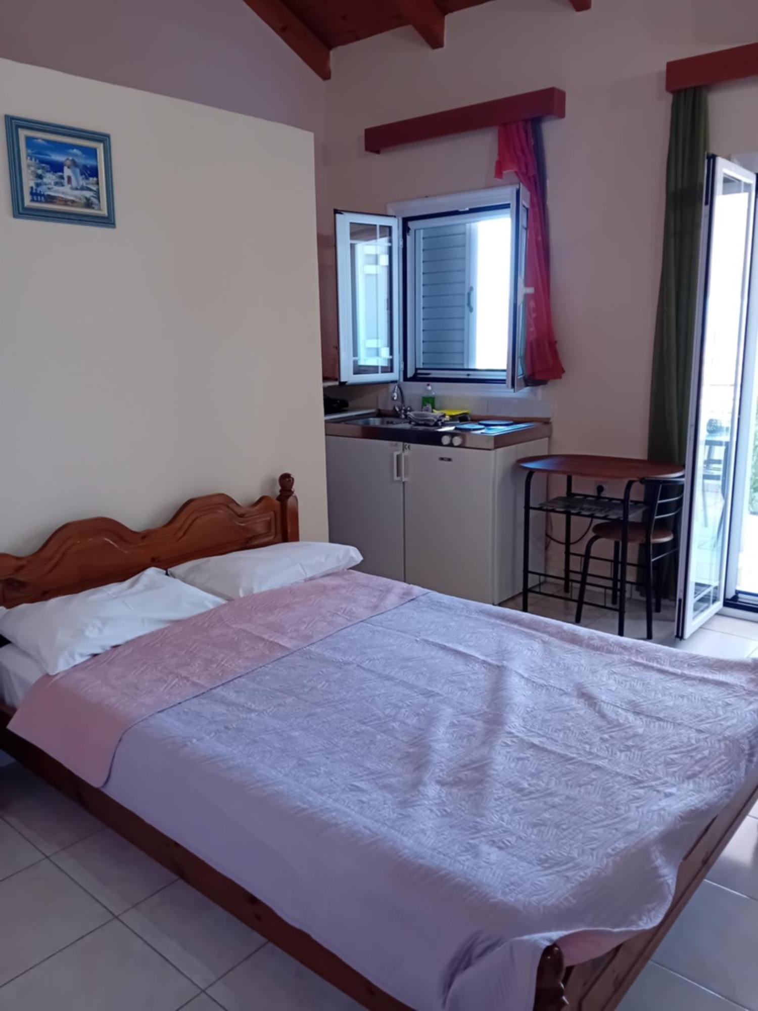Valta'S Room 2 Paleros Екстериор снимка